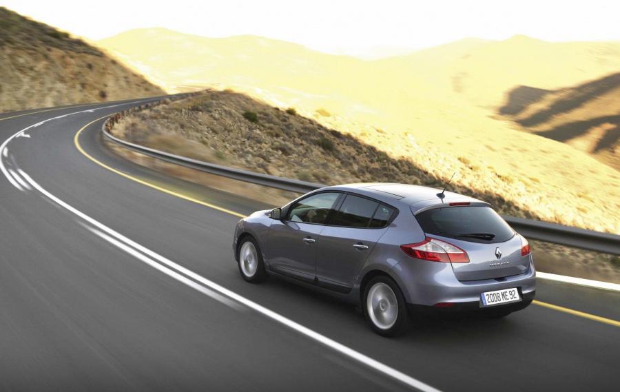  Renault Megane Hatch 2008 года  (фото 11 из 19)